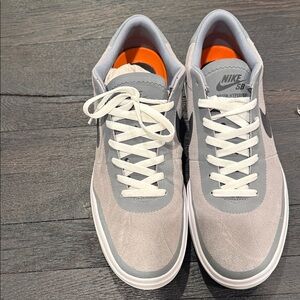 Nike SB Men's Sneakers in Gray suede